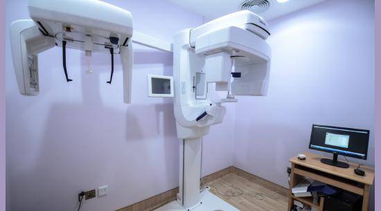 dental implant specialist Dubai