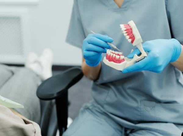 Dental Veneers in Dubai 10 initial consultation and smile assessment