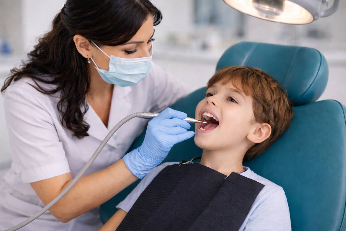 What is Root Canal Treatment? Root Canal Symptoms, Causes, Procedures 1 Root Canal Symptoms