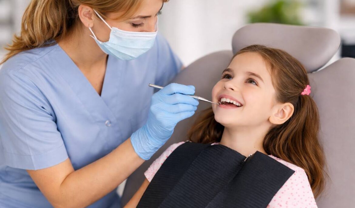 What is Root Canal Treatment? Root Canal Symptoms, Causes, Procedures