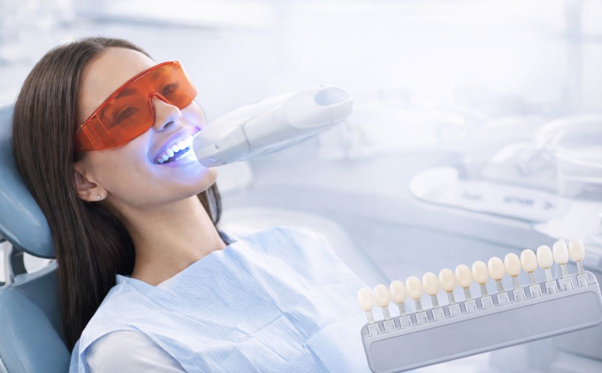 Best Cosmetic Dentist in Dubai: Dental Veneers, Teeth Whitening, and Smile Alignment Options 1 best cosmetic dentist for veneers near me